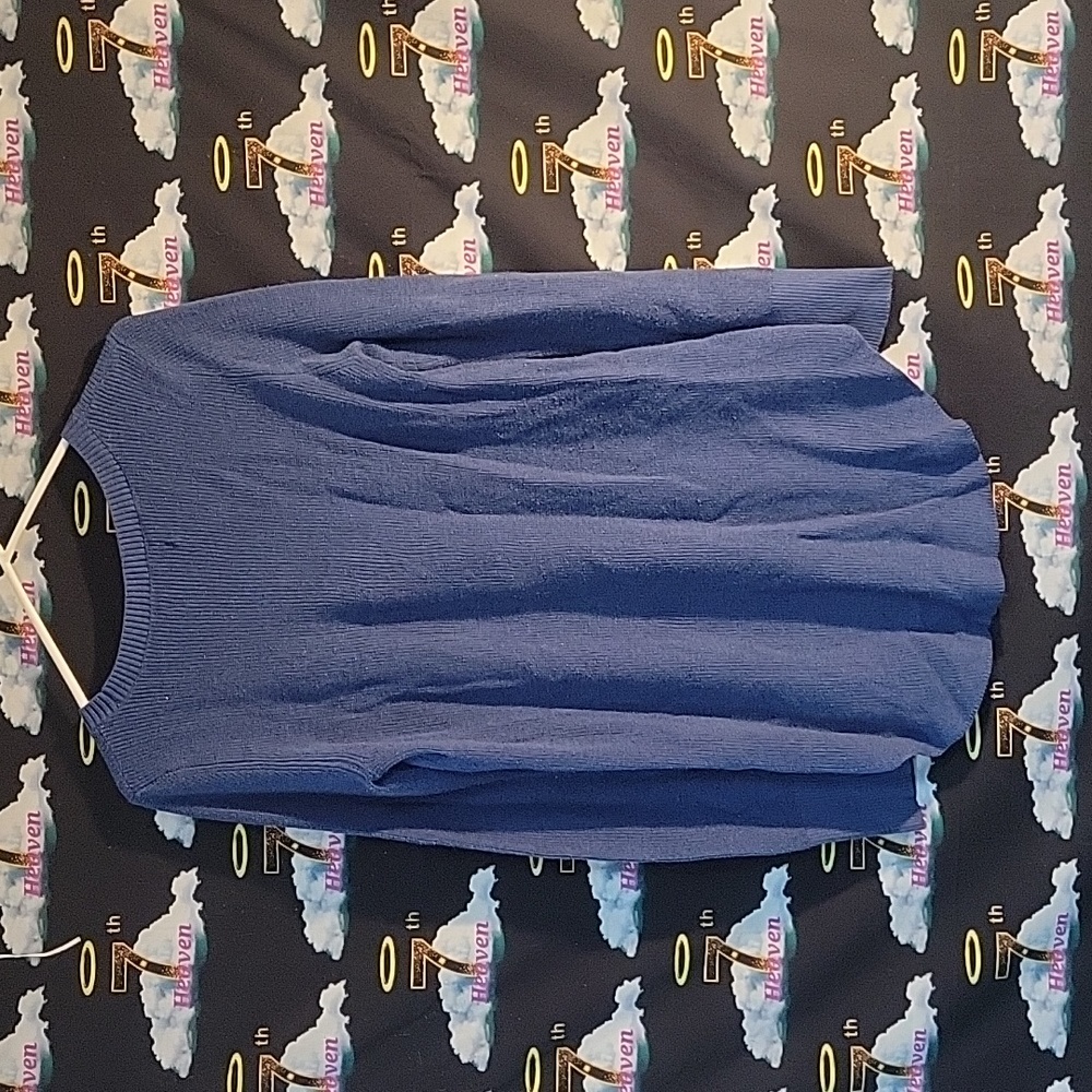 Blue lightweight sweater - Picture 2 of 3